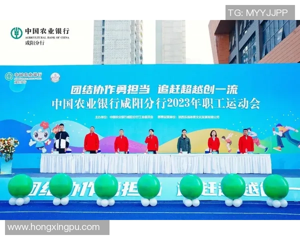 体育比赛中的团队精神与个人表现如何相辅相成促进运动员全面发展